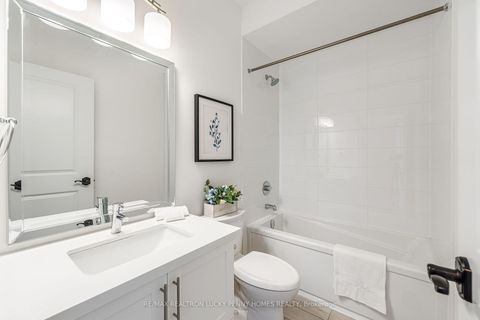 Photo 34 at 36 Creekvalley Lane, Angus Glen, Markham