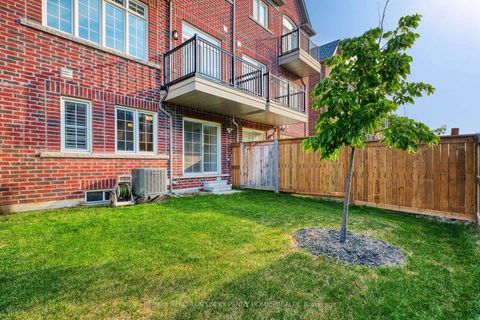Photo 37 at 36 Creekvalley Lane, Angus Glen, Markham