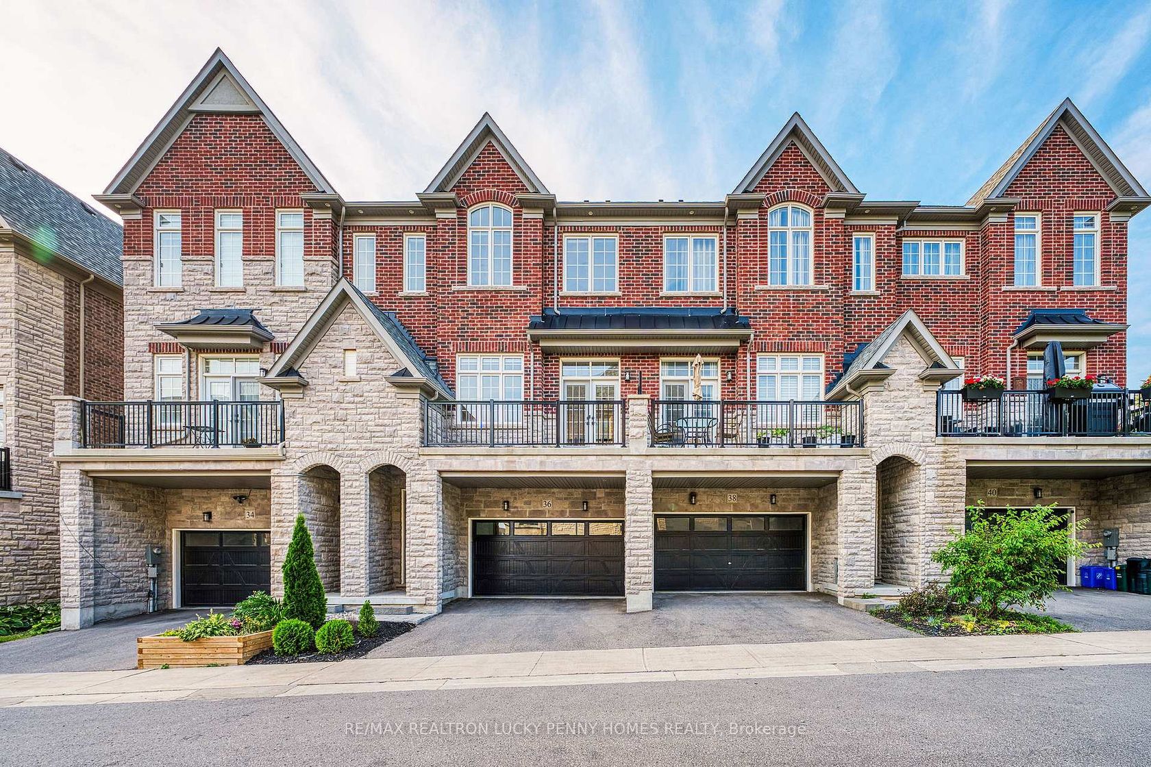 36 Creekvalley Lane, Angus Glen, Markham 2