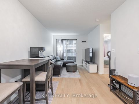 Photo 12 at 1727 - 250 Wellington Street W, Waterfront Communities C1, Toronto