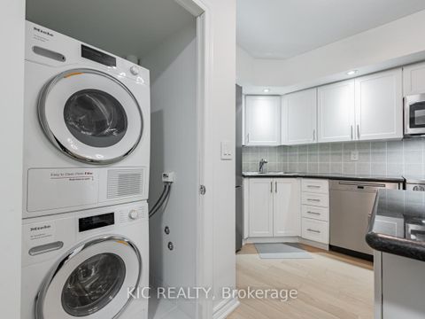Photo 22 at 1727 - 250 Wellington Street W, Waterfront Communities C1, Toronto