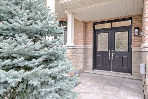 Photo 1 at 45 Catalpa Crescent, Patterson, Vaughan