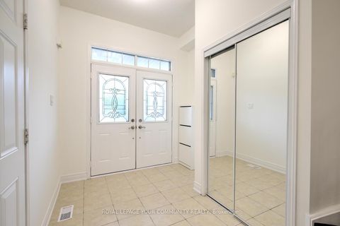 Photo 2 at 45 Catalpa Crescent, Patterson, Vaughan