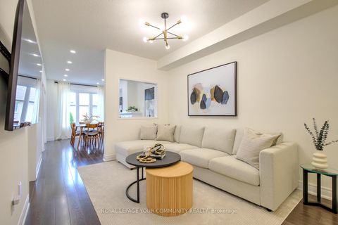 Photo 7 at 45 Catalpa Crescent, Patterson, Vaughan