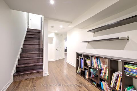 Photo 37 at 45 Catalpa Crescent, Patterson, Vaughan