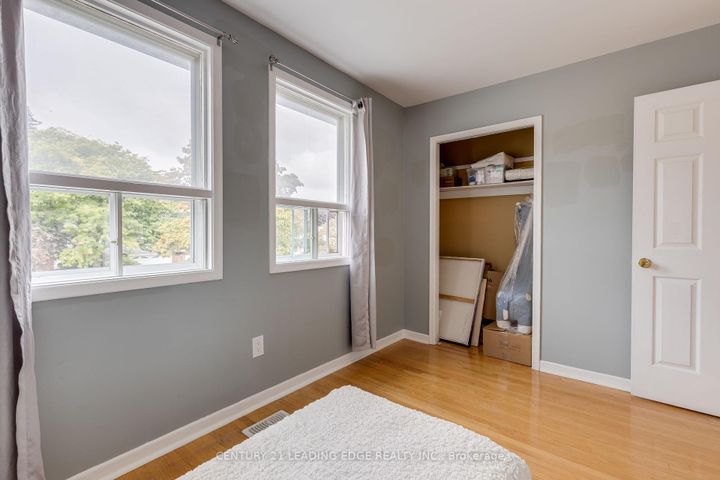Photo 15 at 115 SIMONSTON Boulevard, German Mills, Markham