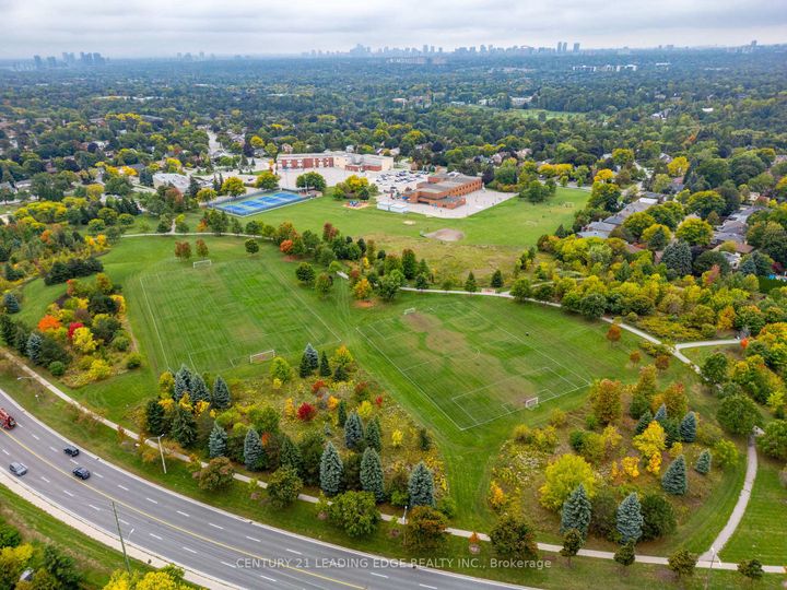 Photo 44 at 115 SIMONSTON Boulevard, German Mills, Markham