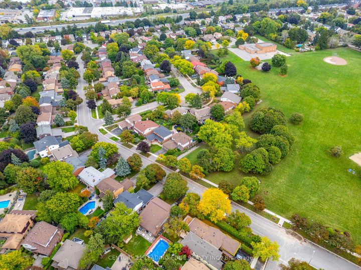 Photo 47 at 115 SIMONSTON Boulevard, German Mills, Markham