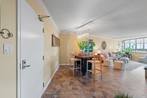 Photo 4 at 704 - 270 Queens Quay W, Waterfront Communities C1, Toronto