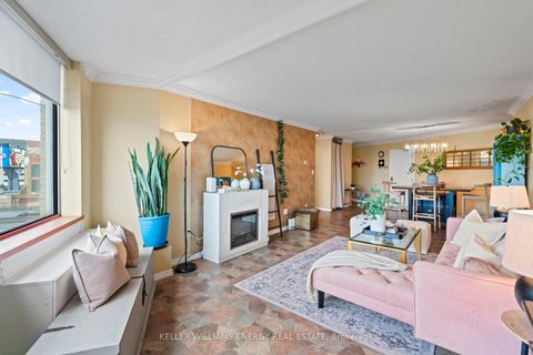 Photo 14 at 704 - 270 Queens Quay W, Waterfront Communities C1, Toronto