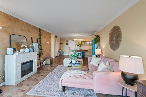 Photo 15 at 704 - 270 Queens Quay W, Waterfront Communities C1, Toronto