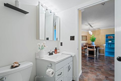 Photo 21 at 704 - 270 Queens Quay W, Waterfront Communities C1, Toronto