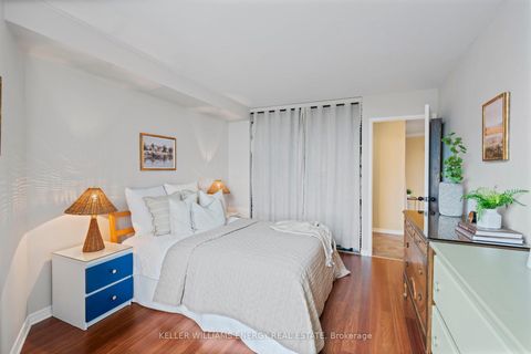 Photo 24 at 704 - 270 Queens Quay W, Waterfront Communities C1, Toronto
