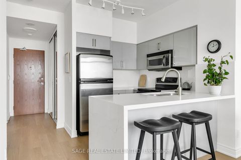 Photo 6 at 2310 - 219 Fort York Boulevard, Niagara, Toronto