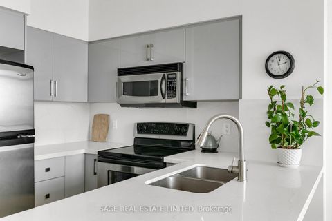 Photo 7 at 2310 - 219 Fort York Boulevard, Niagara, Toronto