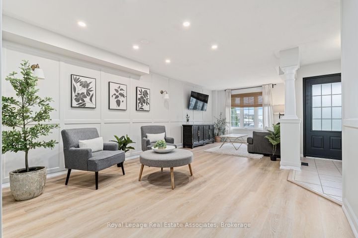 Photo 6 at 17 Snowberry Crescent, Georgetown, Halton Hills