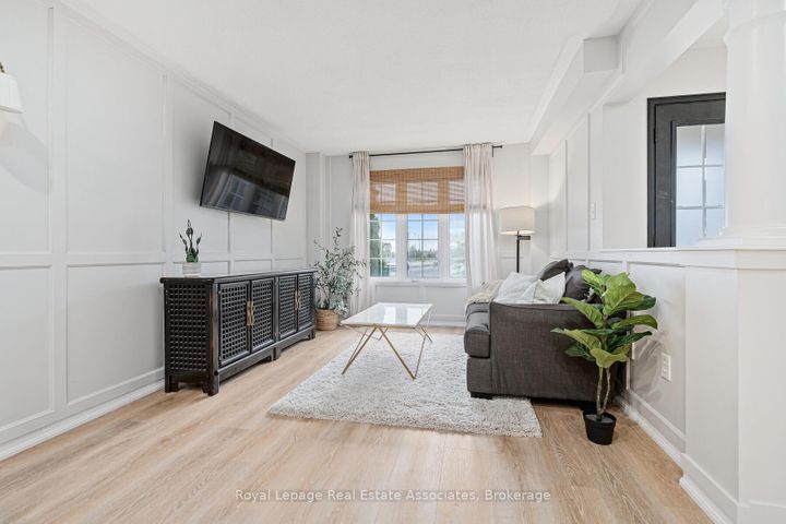 Photo 8 at 17 Snowberry Crescent, Georgetown, Halton Hills
