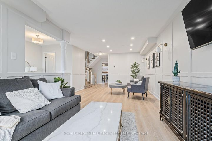 Photo 9 at 17 Snowberry Crescent, Georgetown, Halton Hills