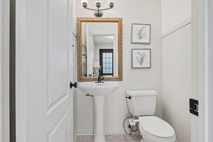 Photo 18 at 17 Snowberry Crescent, Georgetown, Halton Hills