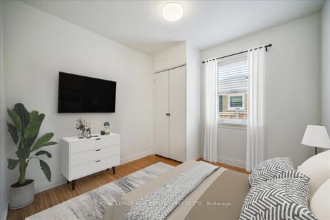Photo 9 at 10 Mendip Crescent, Dorset Park, Toronto