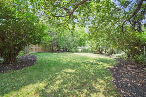 Photo 18 at 10 Mendip Crescent, Dorset Park, Toronto