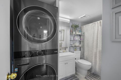 Photo 19 at 805 - 326 Major Mackenzie Drive E, Crosby, Richmond Hill Photo 19 at 805 - 326 Major Mackenzie Drive E, Crosby, Richmond Hill