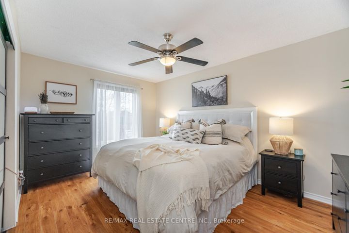 Photo 18 at 3017 Glace Bay Road, Meadowvale, Mississauga