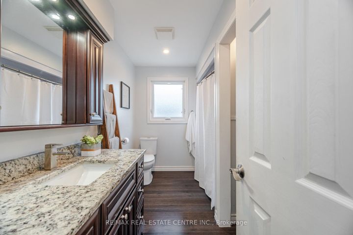 Photo 23 at 3017 Glace Bay Road, Meadowvale, Mississauga