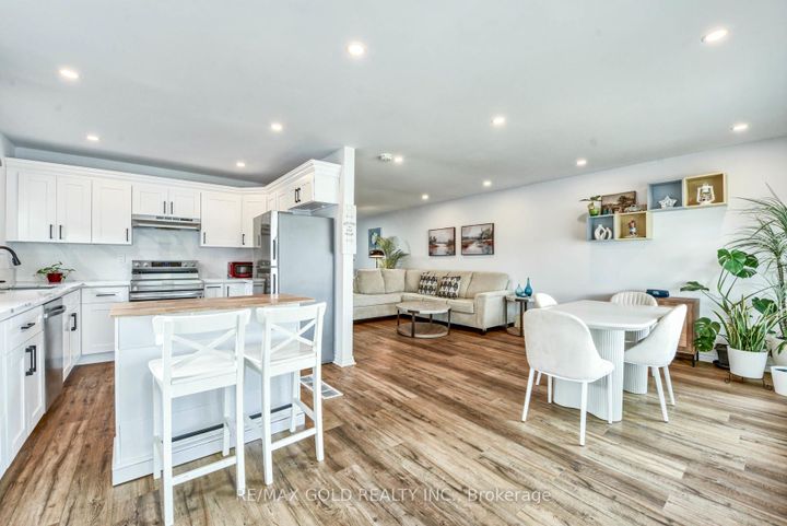 Photo 6 at 70 Wilton Drive, Brampton East, Brampton