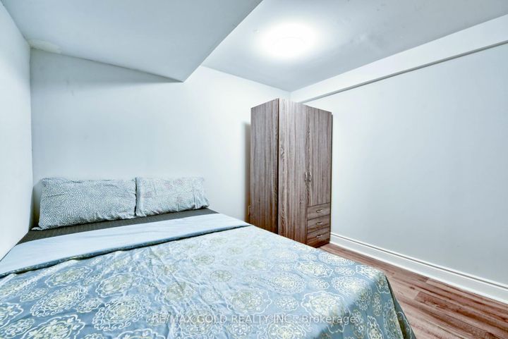 Photo 27 at 70 Wilton Drive, Brampton East, Brampton