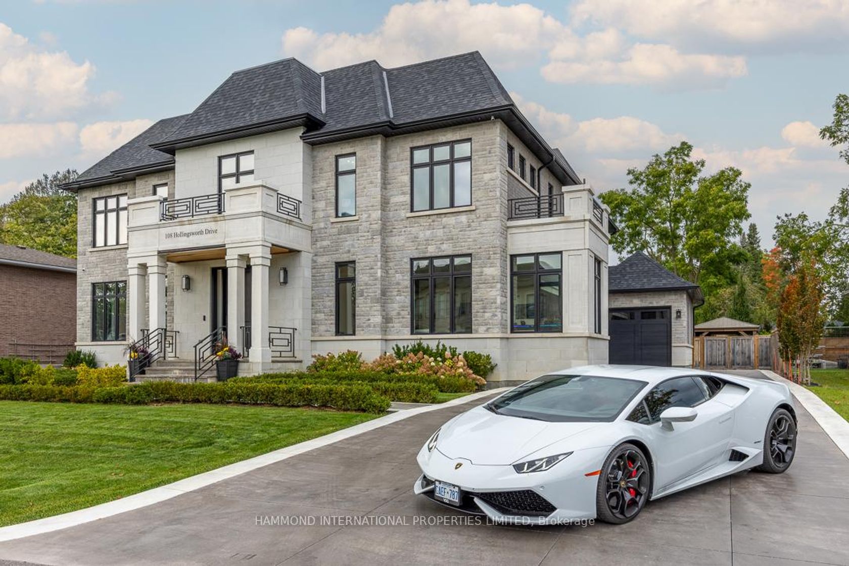 108 Hollingsworth Drive, King City, King 