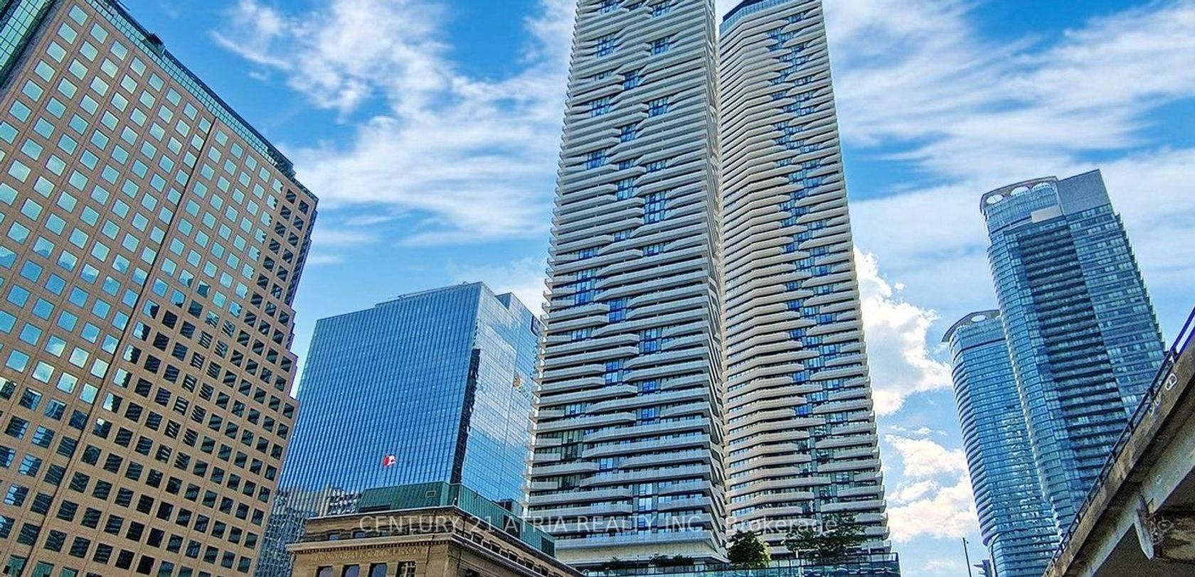 6604 - 100 Harbour Street, Waterfront Communities C1, Toronto 