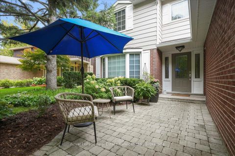 Photo 2 at 215 Weldon Avenue, WO West, Oakville