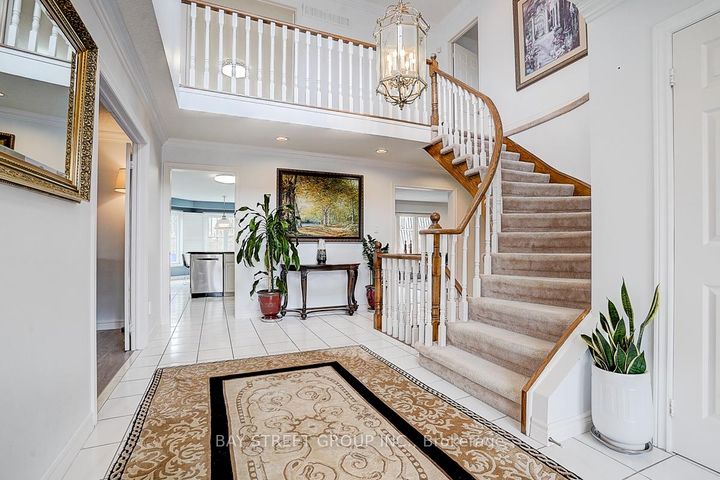 Photo 4 at 354 Rouge Hill Court, Rougemount, Pickering