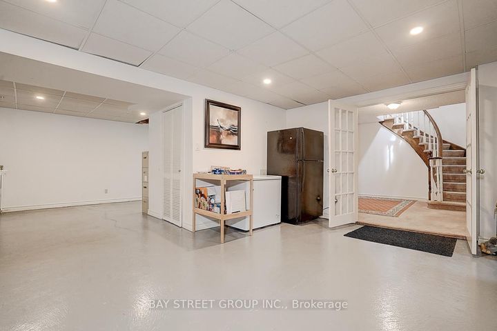 Photo 31 at 354 Rouge Hill Court, Rougemount, Pickering