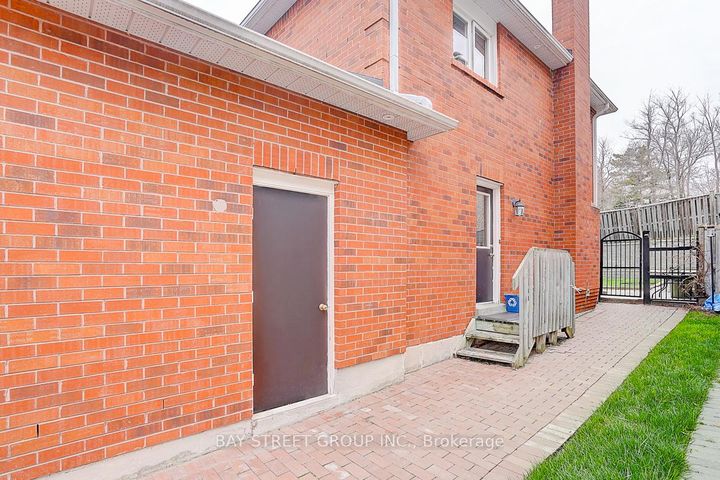 Photo 36 at 354 Rouge Hill Court, Rougemount, Pickering