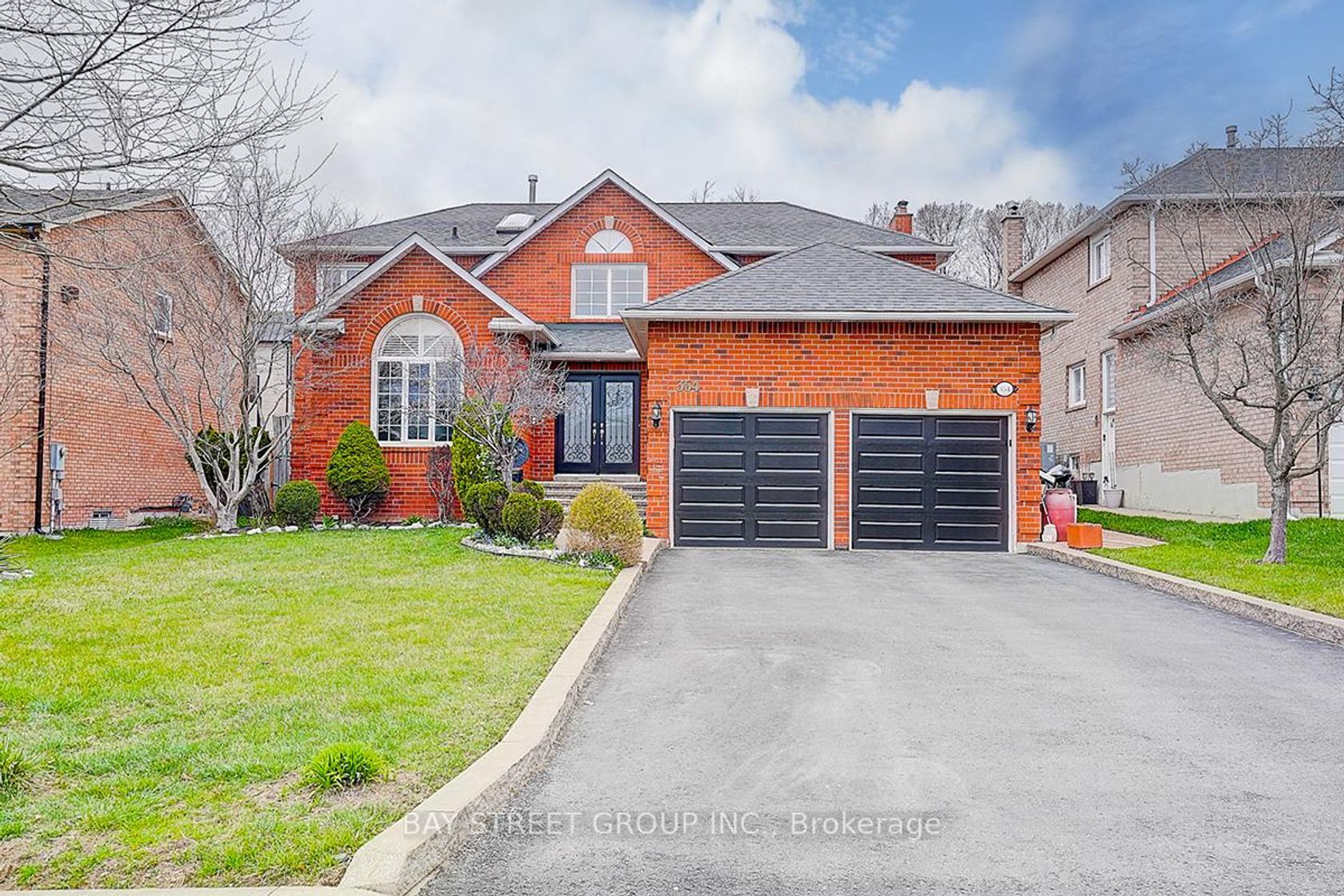 354 Rouge Hill Court, Rougemount, Pickering 2