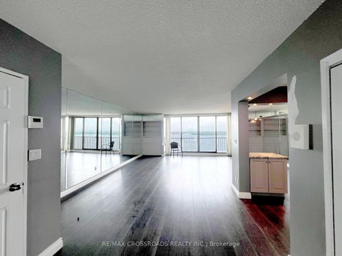 Photo 1 at 2212 - 33 Harbour Square, Waterfront Communities C1, Toronto
