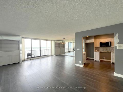 Photo 2 at 2212 - 33 Harbour Square, Waterfront Communities C1, Toronto