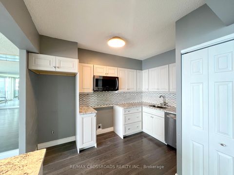 Photo 3 at 2212 - 33 Harbour Square, Waterfront Communities C1, Toronto
