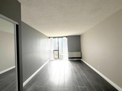 Photo 8 at 2212 - 33 Harbour Square, Waterfront Communities C1, Toronto