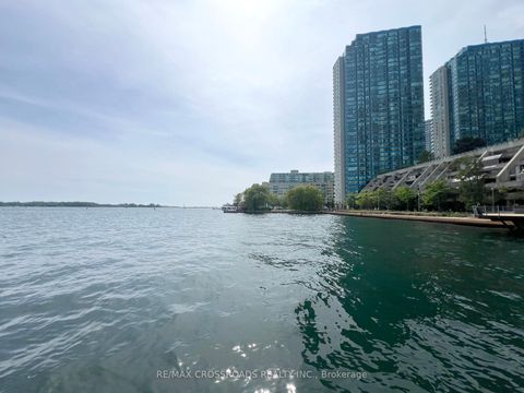 Photo 13 at 2212 - 33 Harbour Square, Waterfront Communities C1, Toronto