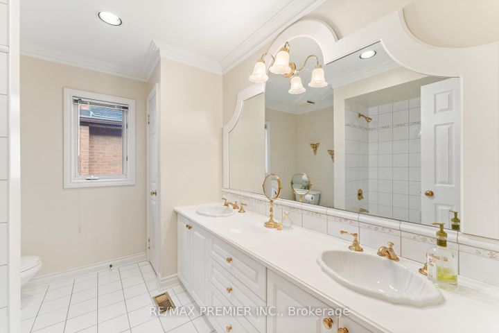 Photo 33 at 82 Jules Avenue, East Woodbridge, Vaughan