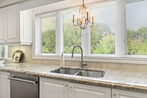 Photo 16 at 82 Jules Avenue, East Woodbridge, Vaughan