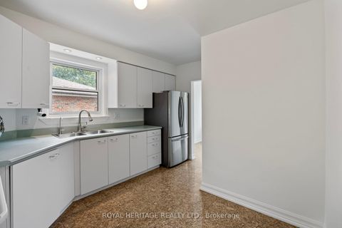 Photo 20 at 32 Beath Street, West Hill, Toronto