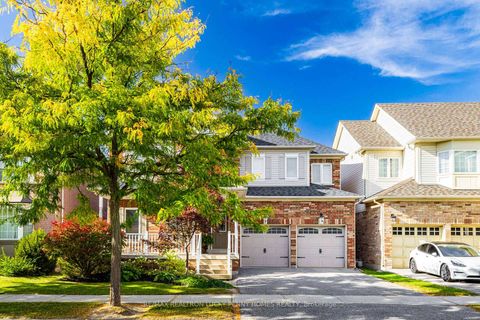 Photo 1 at 16 Haverhill Terrace, Bayview Wellington, Aurora