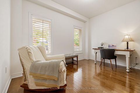 Photo 5 at 16 Haverhill Terrace, Bayview Wellington, Aurora