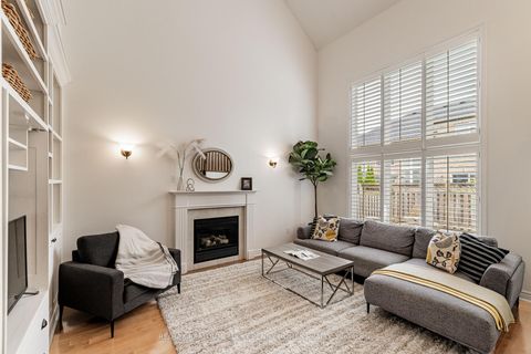 Photo 7 at 16 Haverhill Terrace, Bayview Wellington, Aurora