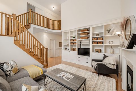 Photo 9 at 16 Haverhill Terrace, Bayview Wellington, Aurora