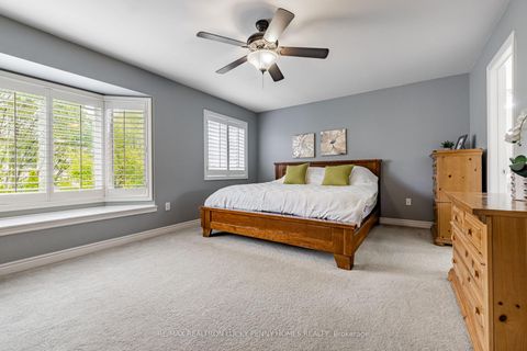 Photo 22 at 16 Haverhill Terrace, Bayview Wellington, Aurora